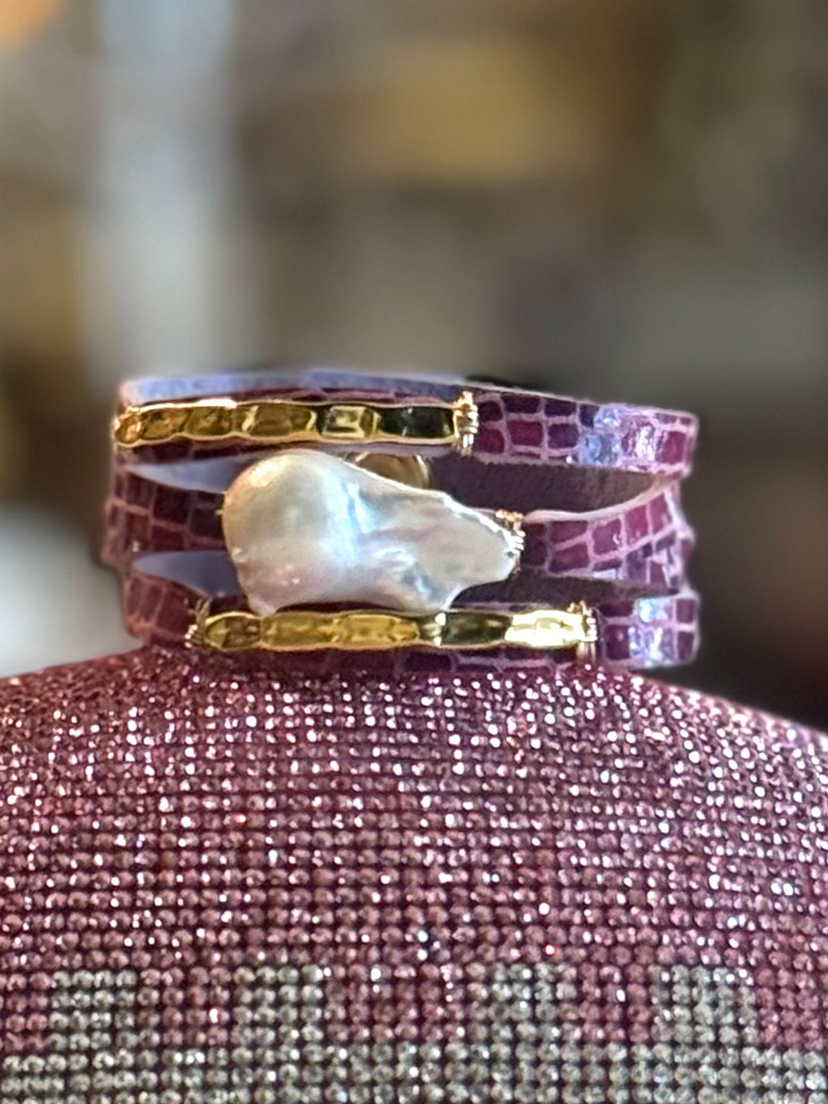 CARMELA FUCSIA PYTHON WITH WHITE BAROQUE PEARL