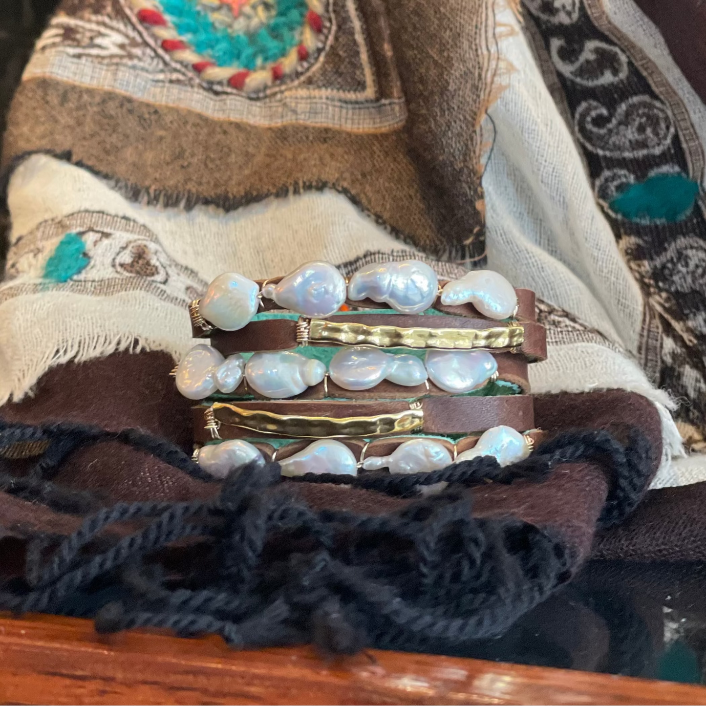Yountville Brown Leather with White Teardrop Pearls
